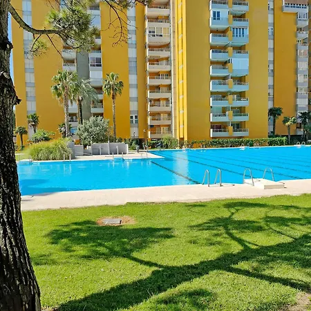 Global Properties, De 3 En Urbanizacion Cerca Del Mar *